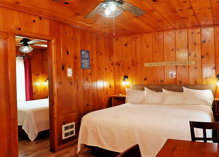 Park Motel And Cabins